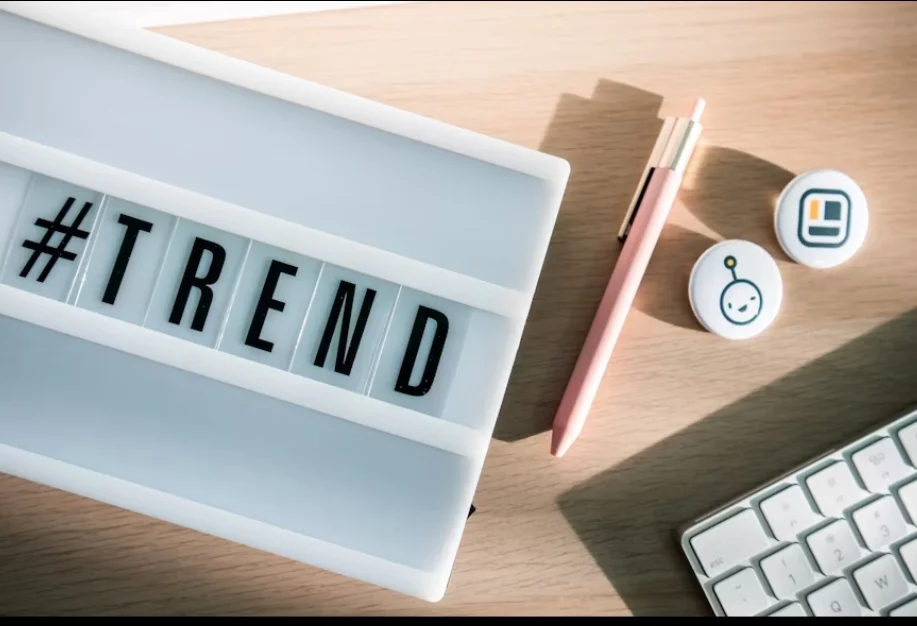 Leveraging Industry Trends for Engaging Article Titles